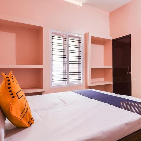 קולאם Spot On 68111 Jeena Motels מראה חיצוני תמונה