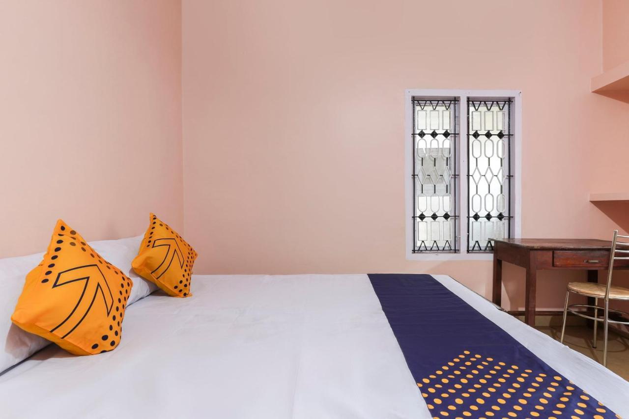 קולאם Spot On 68111 Jeena Motels מראה חיצוני תמונה