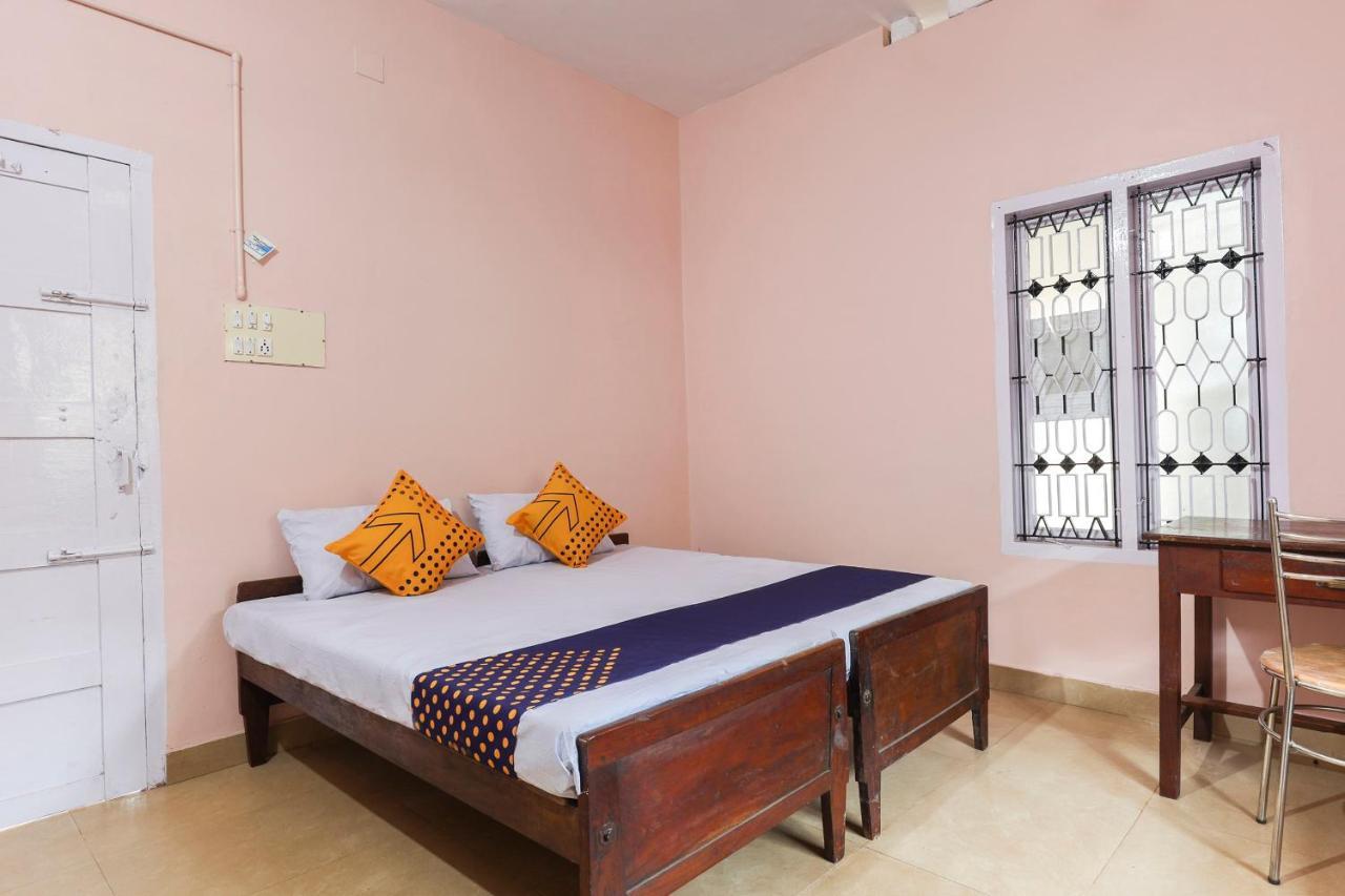 קולאם Spot On 68111 Jeena Motels מראה חיצוני תמונה