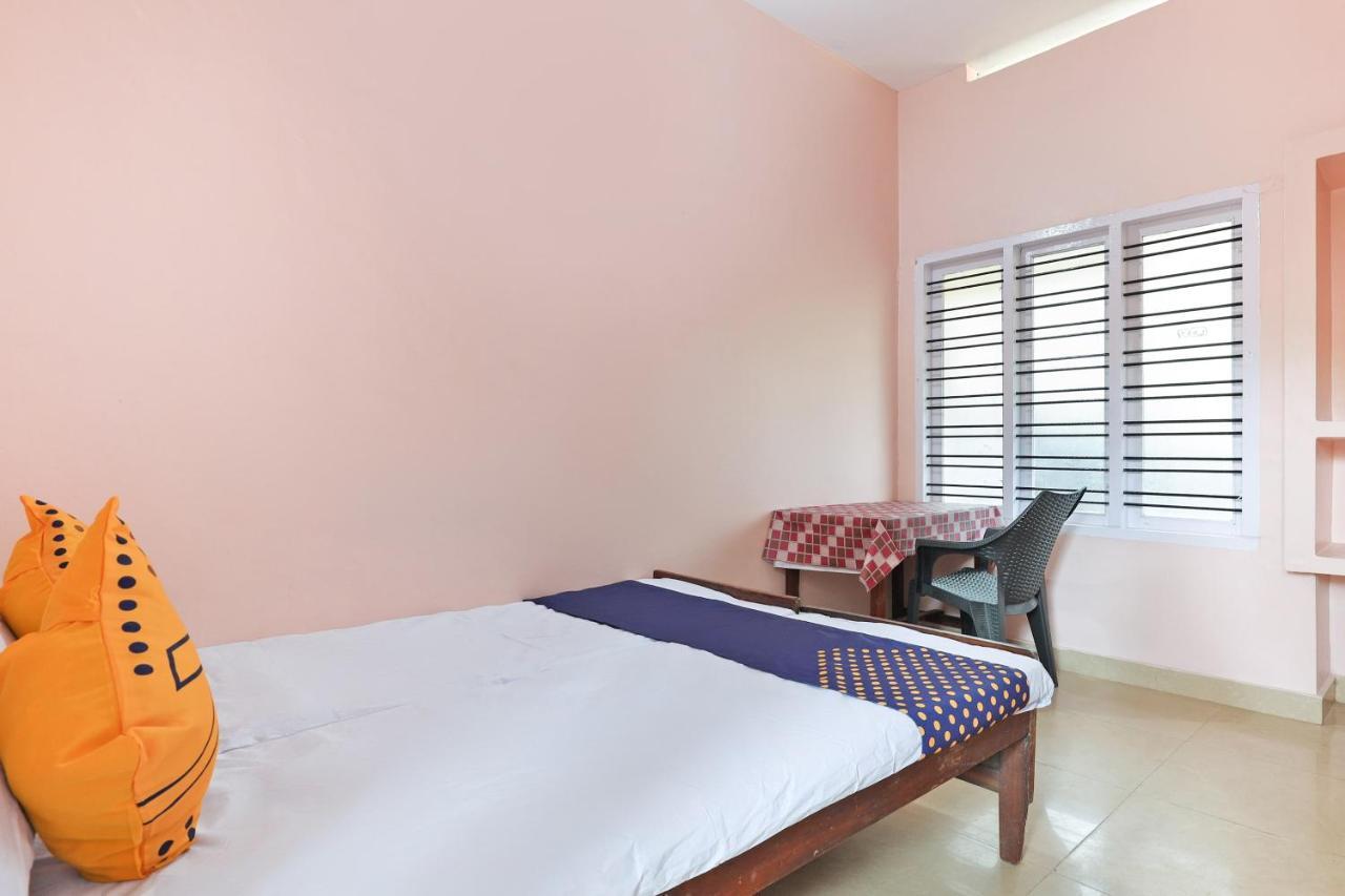 קולאם Spot On 68111 Jeena Motels מראה חיצוני תמונה
