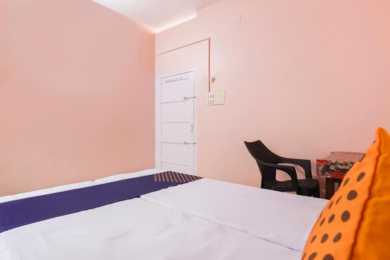 קולאם Spot On 68111 Jeena Motels מראה חיצוני תמונה